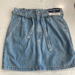 Hollister Ultra High Rise Skirt